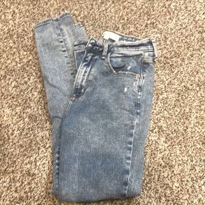 Women’s High Rise Skinny Jeans